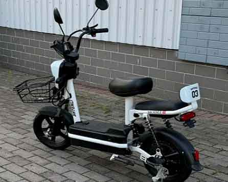 Электроскутер Profi M11