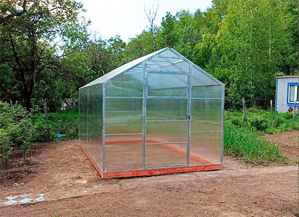 Теплица домик два метра