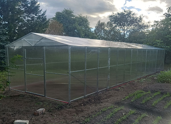 Теплица домик