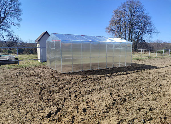 Теплица домик